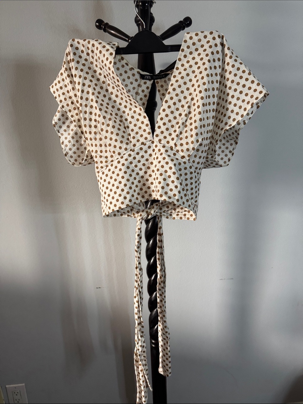 Zara Cream Polka Dot Tie-Front Cropped Top 2.L4